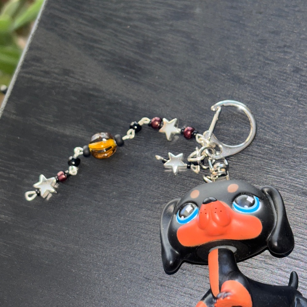 LPS Dachshund Bag Charm / Keychain - Picture 3 of 3